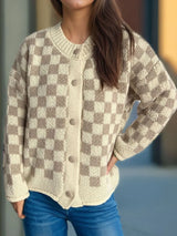 d8a745fe-78b4-41fe-b95a-45fb9f3b4d3a-Max